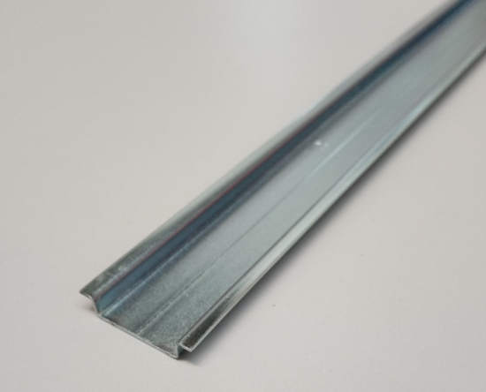 Picture of Perfil metálico simétrico Liso 3000x35x15mm